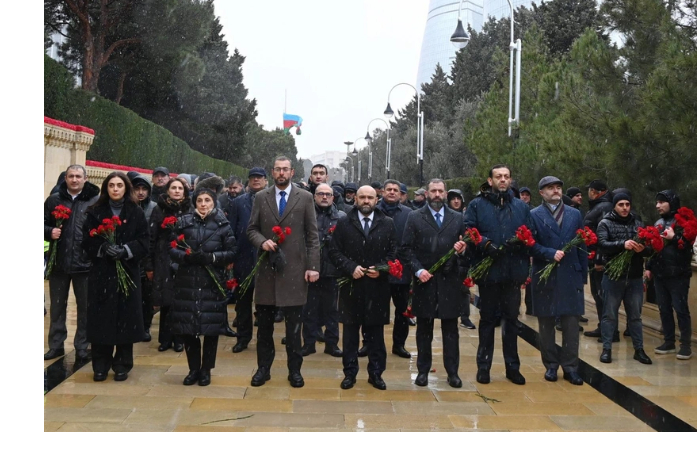 kollektiv-socar-posetil-alleyu-shekhidov