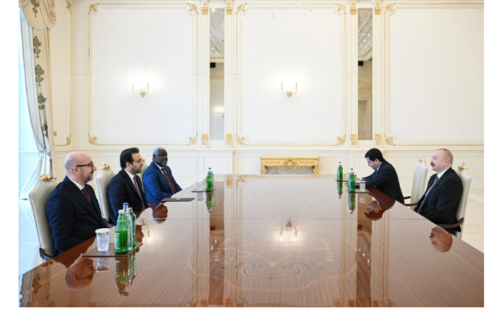 ilkham-aliev-prinyal-delegatsiyu-v-svyazi-s-premiey-zaida-za-chelovecheskoe-bratstvo