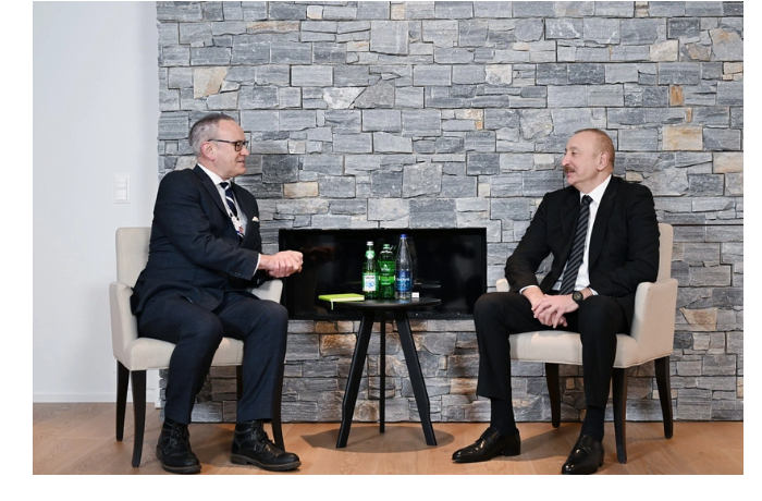 ilkham-aliev-vstretilsya-v-davose-s-predstavitelem-kompanii-dell-technologies