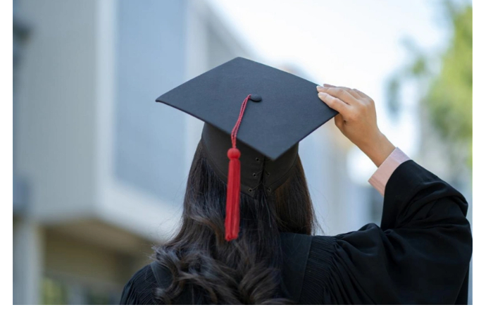 milli-medzhlis-rassmotrit-popravki-o-finansirovanii-obucheniya-sotsialno-uyazvimykh-lits