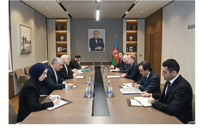 dzheykhun-bayramov-vstretilsya-s-zamministra-inostrannykh-del-irana