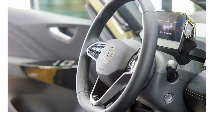 volkswagen-otzyvaet-bolee-44-000-elektromobiley-iz-za-riska-vozgoraniya