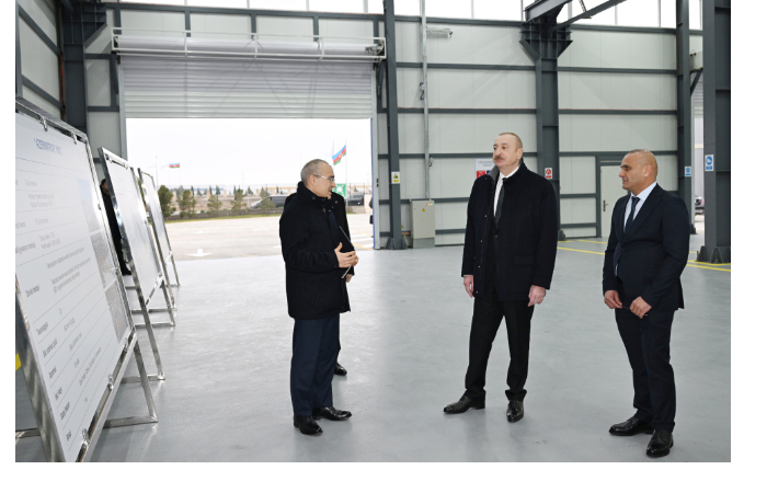 prezident-ilkham-aliev-prinyal-uchastie-v-otkrytii-zavoda-po-proizvodstvu-zerkalnykh-listov-v-sumgayytskom-promyshlennom-parke-foto