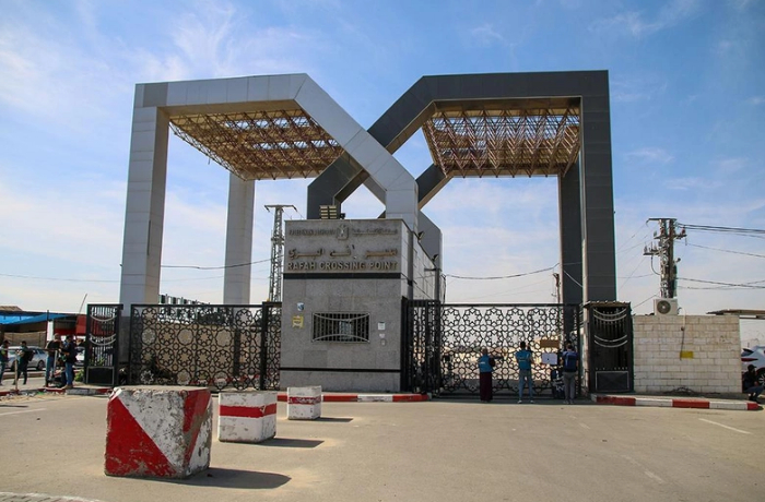 izrail-otkryvaet-kpp-rafakh