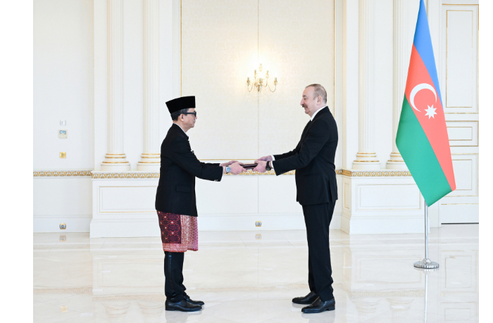prezident-ilkham-aliev-prinyal-veritelnye-gramoty-novonaznachennogo-posla-indonezii