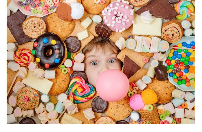 v-britanii-zapretili-reklamirovat-sladosti-i-pitstsu-dnem