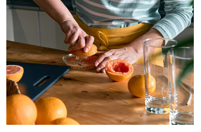 nazvany-napitki-sposobnye-privesti-k-obezvozhivaniyu