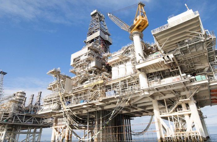 bp-vpervye-v-mire-pristupaet-k-obsluzhivaniyu-podvodnykh-skvazhin-na-kaspii