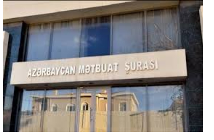 sovet-pressy-rasshiril-sostav-komissii-po-azerbaydzhanskomu-yazyku