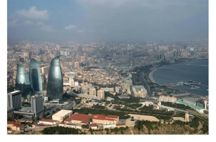 v-baku-nachalsya-mediaforum-posvyashchennyy-ukrepleniyu-doveriya-cherez-smi