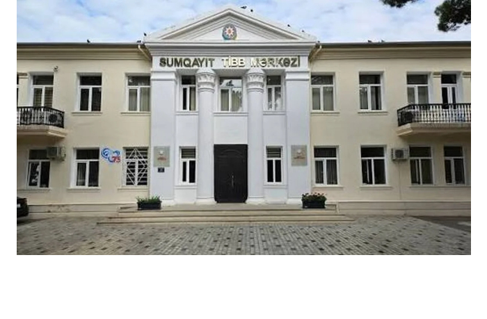 v-sumgayyte-13-medrabotnikov-uvoleny-v-odin-den-sredi-nikh-yest-i-glavvrachi