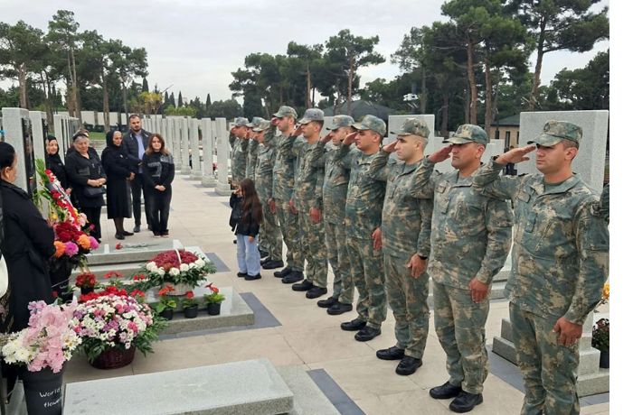 v-azerbaydzhane-pochtili-pamyat-shekhidov-otechestvennoy-voyny