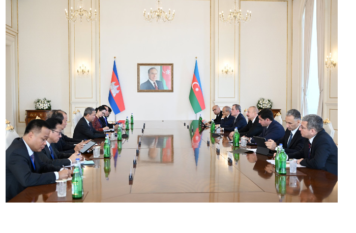 sostoyalas-vstrecha-prezidenta-ilkhama-alieva-s-premer-ministrom-kambodzhi-v-rasshirennom-sostave-foto