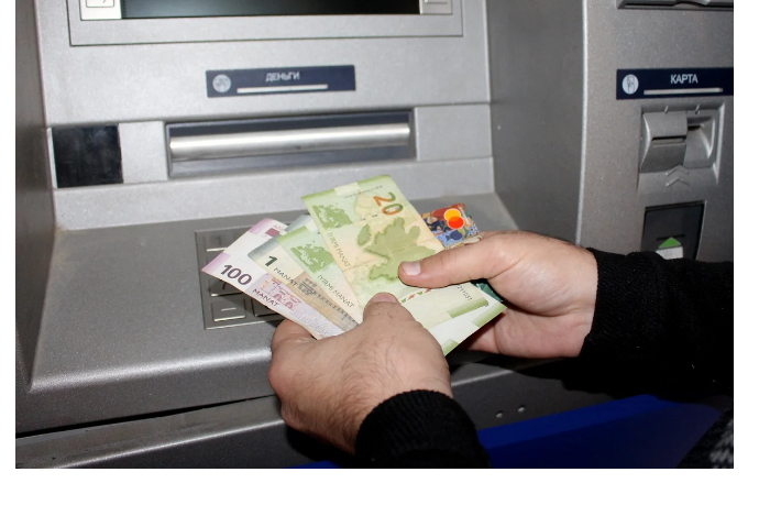 zavtra-v-azerbaydzhane-budut-polnostyu-vyplacheny-pensii