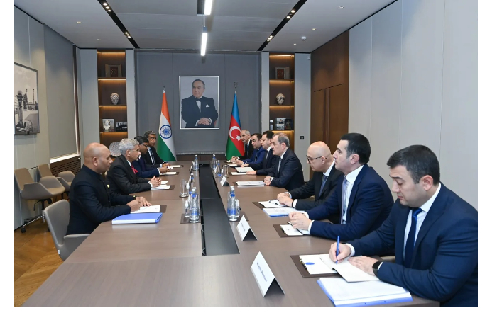 azerbaydzhan-i-indiya-obsudili-transportnye-koridory-i-situatsiyu-na-yuzhnom-kavkaze