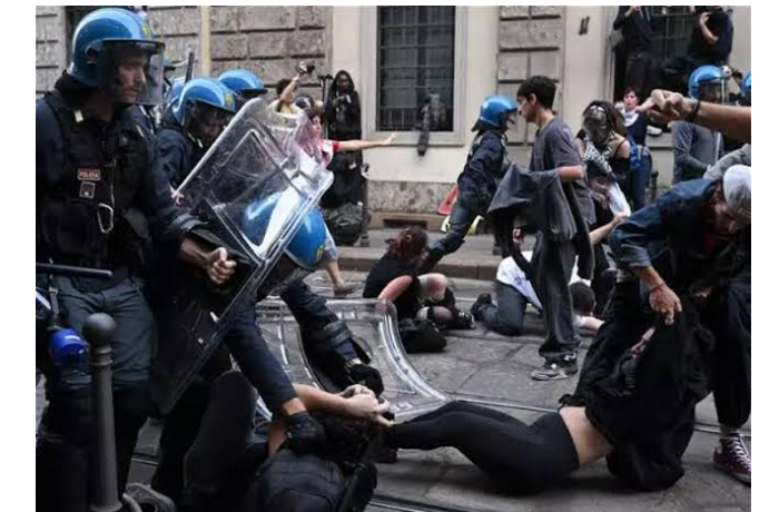 v-italii-v-khode-protestov-yest-zaderzhannye