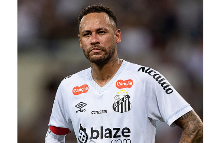 neymar-da-silva-santus-zhunior-nazval-svoe-udalenie-s-polya-proyavleniem-rasizma
