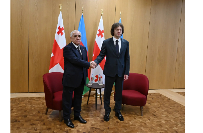 v-gruzii-sostoyalas-vstrecha-ali-asadova-i-irakliya-kobakhidze-odin-na-odin
