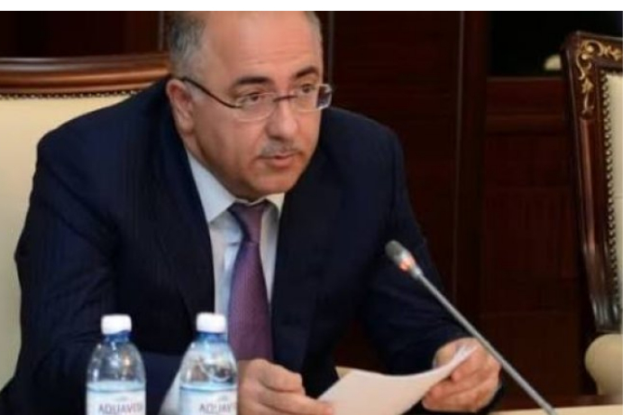 zamministra-azerbaydzhan-rasshiryaet-primenenie-ii-v-nauchnykh-issledovaniyakh