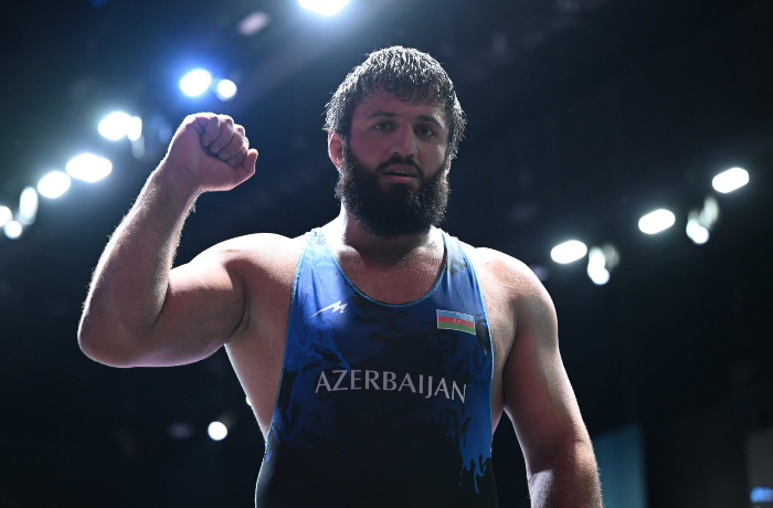 azerbaydzhanskiy-borets-giorgi-meshvildishvili-vzyal-bronzu-chm