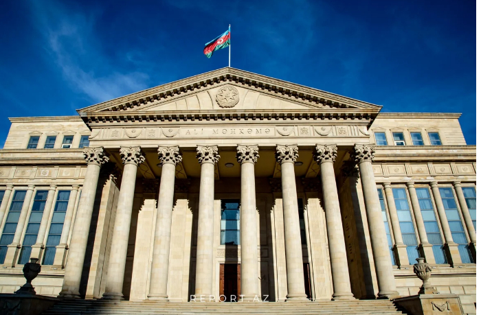 plenum-verkhovnogo-suda-prinyal-postanovlenie-ob-uslovno-dosrochnom-osvobozhdenii