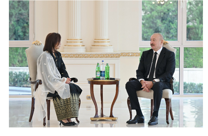 prezident-ilkham-aliev-prinyal-novonaznachennogo-posla-malayzii-v-azerbaydzhane-foto