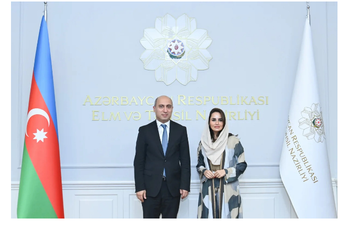 azerbaydzhan-i-dco-obsudili-tsifrovuyu-transformatsiyu-v-obrazovanii