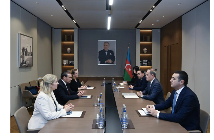 dzheykhun-bayramov-i-sovetnik-spetspredstavitelya-ssha-obsudili-strategicheskoe-partnerstvo