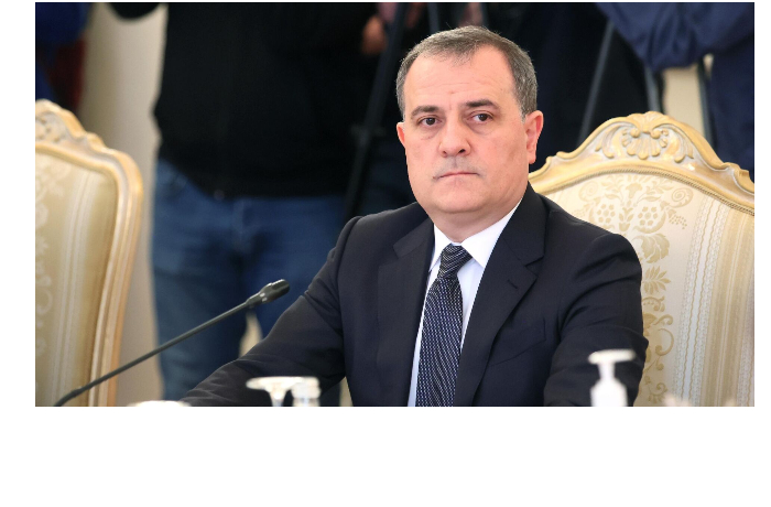 dzheykhun-bayramov-otpravilsya-v-turkmenistan-dlya-uchastiya-v-zasedanii-smid-sng