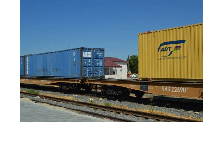 azhd-za-9-mesyatsev-perevezli-pochti-14-mln-tonn-gruzov