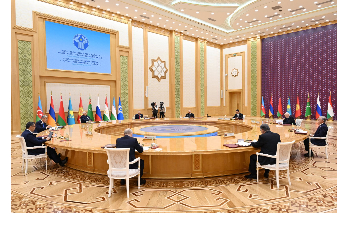 prezident-ilkham-aliev-prinyal-uchastie-v-zasedanii-soveta-glav-gosudarstv-sng-v-uzkom-sostave-foto