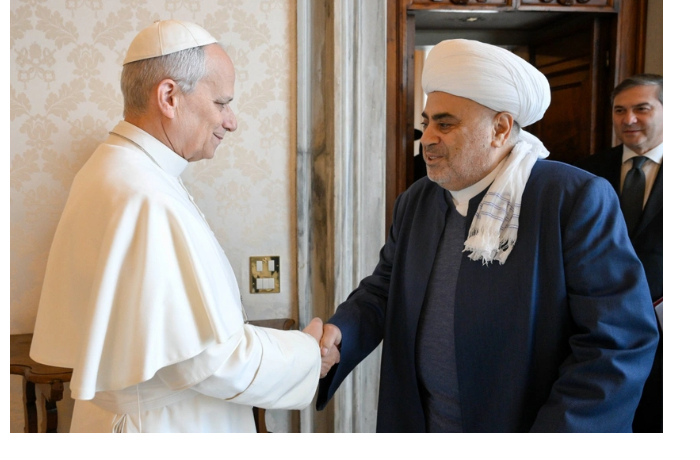 allakhshukyur-pashazade-priglasil-papu-rimskogo-v-azerbaydzhan