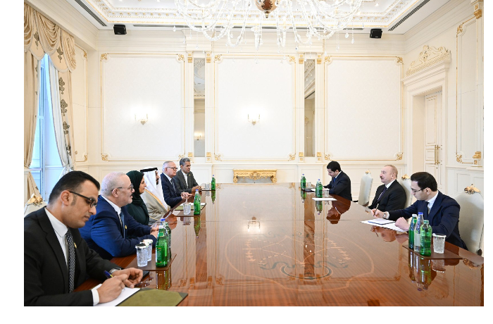 prezident-ilkham-aliev-prinyal-delegatsiyu-vo-glave-s-prezidentom-arabskogo-parlamenta-fotovideo