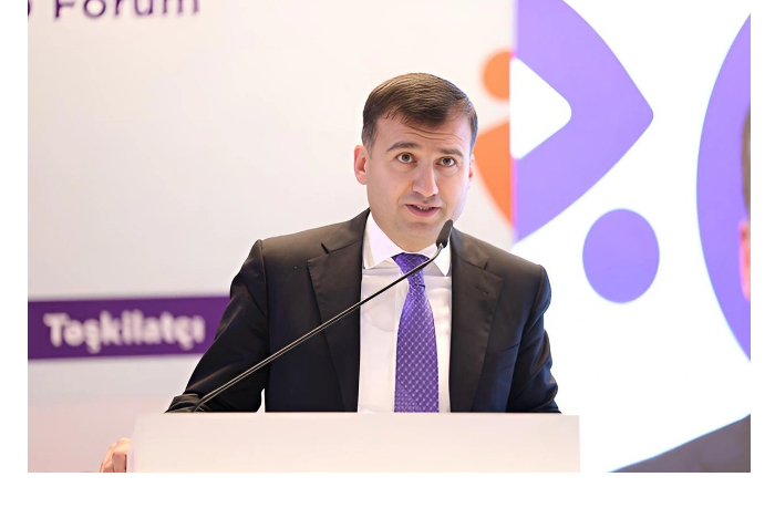 novyy-glava-goskomstata-azerbaydzhana-predstavlen-kollektivu