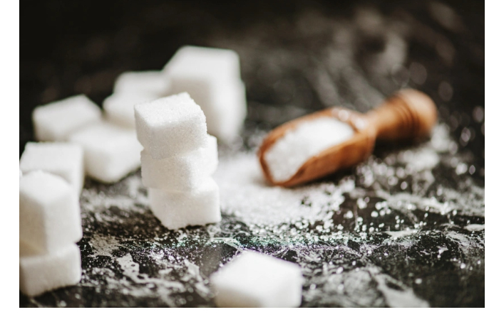 tseny-na-sakhar-v-mire-dostigli-minimuma-s-oktyabrya-2020-goda