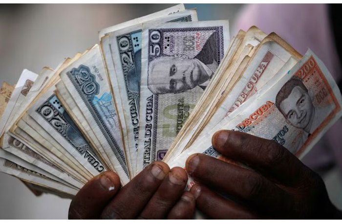 kurs-kubinskogo-peso-stremitelno-padaet