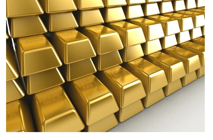 tsena-zolota-stabilna-na-oslablenii-ozhidaniy-po-snizheniyu-uchetnoy-stavki-frs-ssha