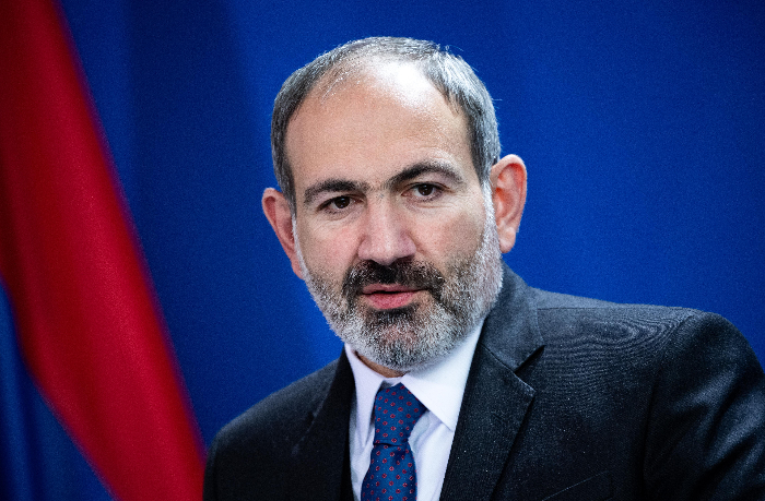 otvlekayushchiy-manevr-pashinyana