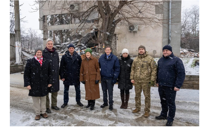 delegatsiya-senata-ssha-vpervye-s-nachala-voyny-posetila-ukrainu