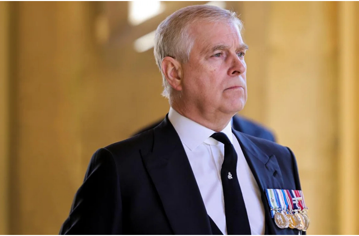 brat-korolya-britanii-vernul-norvegii-vruchennyy-yemu-gosudarstvennyy-orden