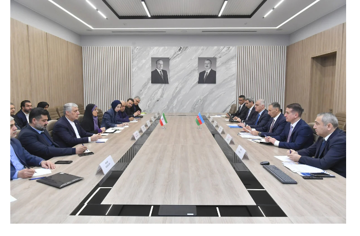 azerbaydzhan-soglasoval-s-iranom-razrabotku-dorozhnoy-karty-v-sfere-transporta