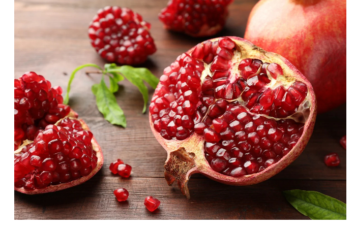 v-listyakh-granata-nashli-veshchestvo-dlya-zashchity-nervov-i-serdtsa