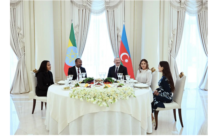 v-chest-premer-ministra-efiopii-dan-ofitsialnyy-obed