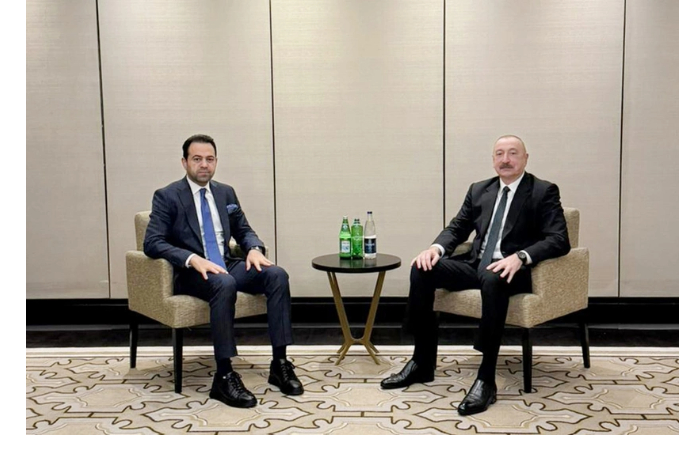 ilkham-aliev-vstretilsya-v-abu-dabi-s-generalnym-sekretarem-musulmanskogo-soveta-stareyshin