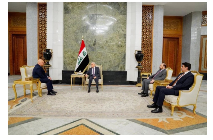 posol-azerbaydzhana-vruchil-veritelnye-gramoty-prezidentu-iraka