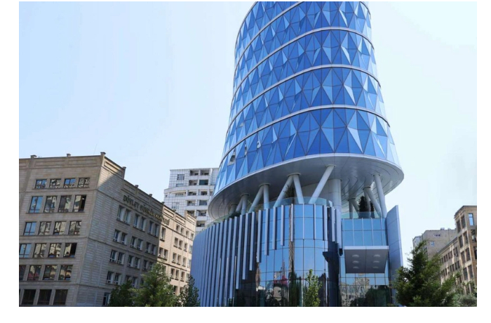 goskomtamozhnya-i-amcham-azerbaijan-obsudili-ispolzovaniya-novykh-instrumentov-i-mekhanizmov