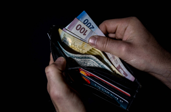 v-baku-srednemesyachnaya-zarplata-vyrosla-pochti-na-9