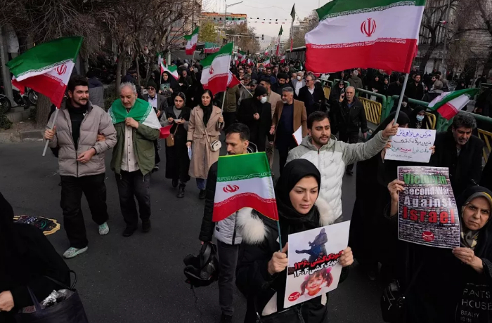 nachalnik-iranskoy-politsii-prigrozil-protestuyushchim