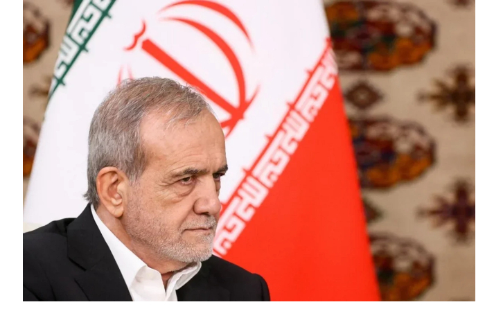 pezeshkian-vpervye-poyavilsya-na-publike-posle-nachala-voennykh-deystviy