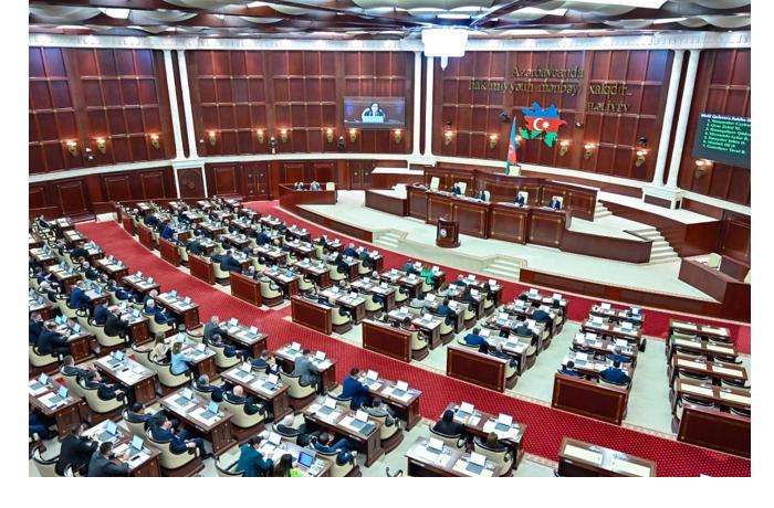 nachalos-ocherednoe-plenarnoe-zasedanie-vesenney-sessii-milli-medzhlisa